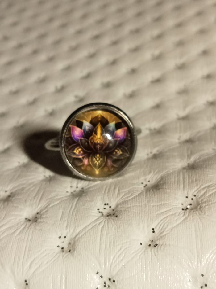 Tres belle bague , pour femme - photo numéro 2