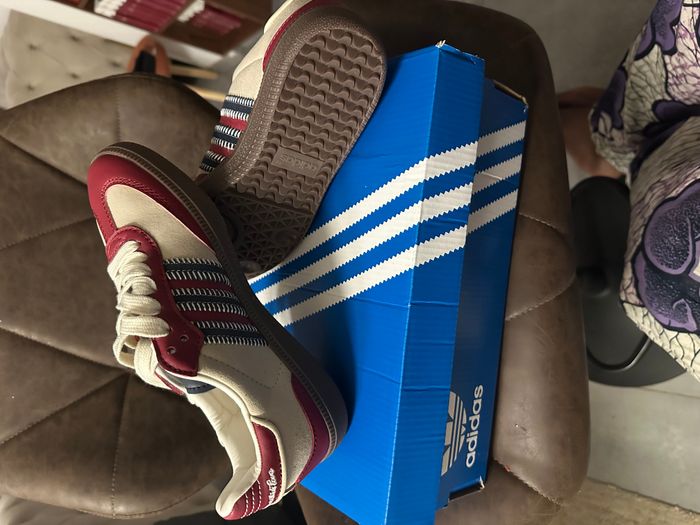 Basket adidas neuve taille 37 - photo numéro 8