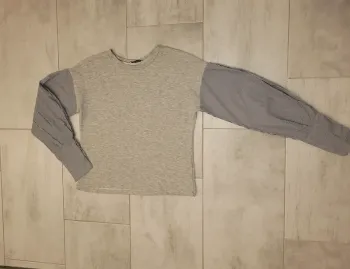 Sweat Zara, taille M. Neuf