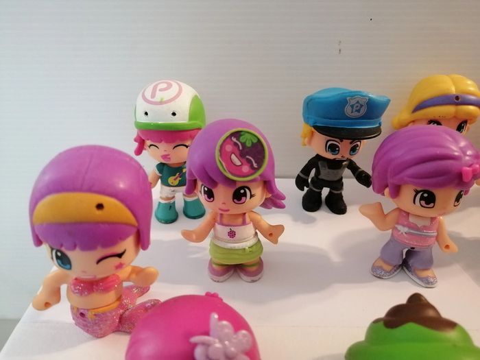 19 figurines pinypon '' des 4 ans '' - photo numéro 2