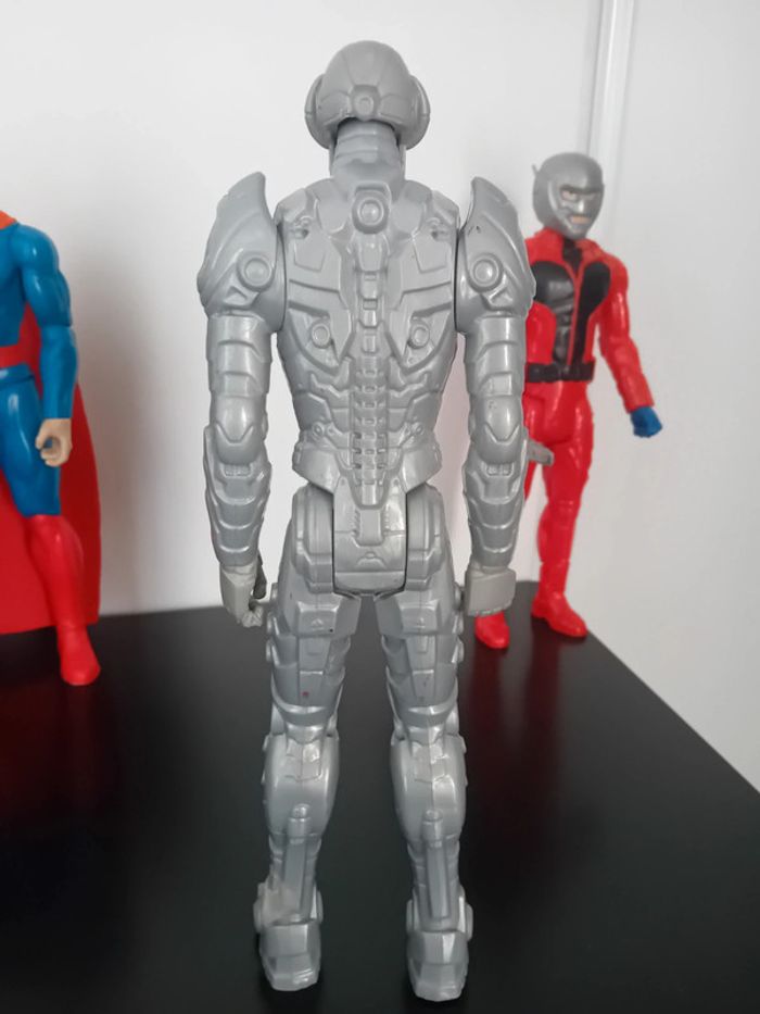 Lot de personnages avenger 30cm be - photo numéro 13