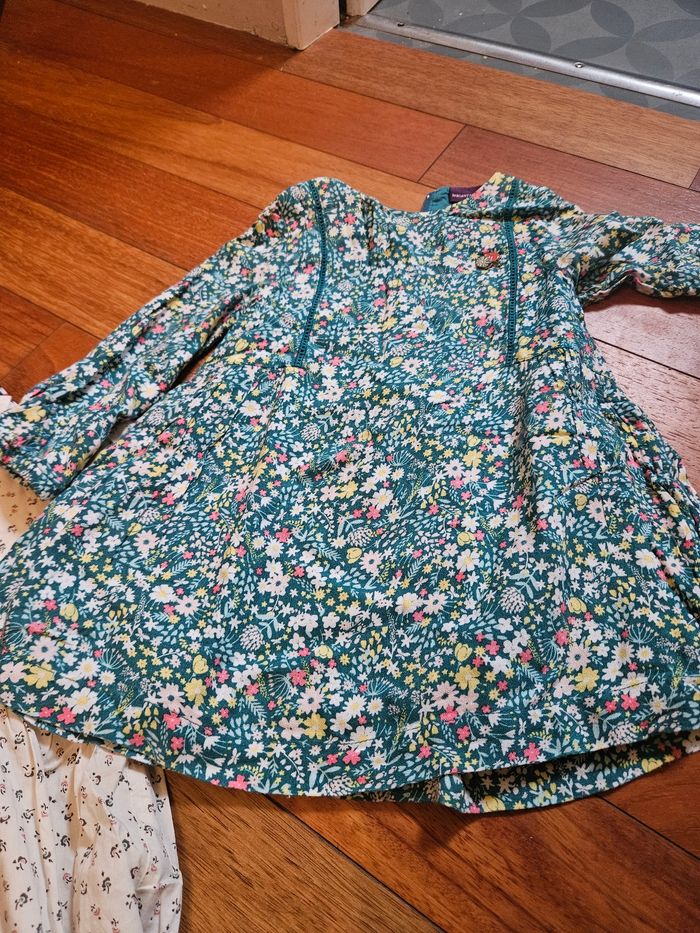 Lot de 3 robes fille printemps/été - photo numéro 2
