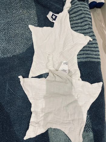 Lot de 2 Doudous blancs mousseline forme étoile