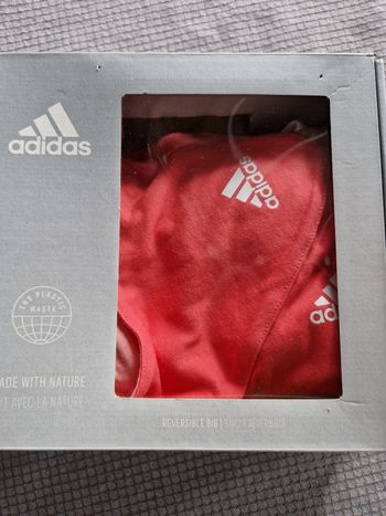 Body et bavoir addidas