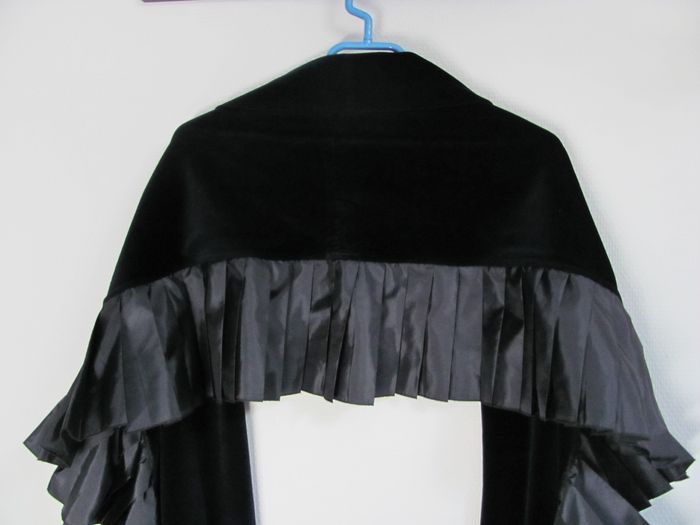 Superbe Etole en Velours et Satin - photo numéro 4