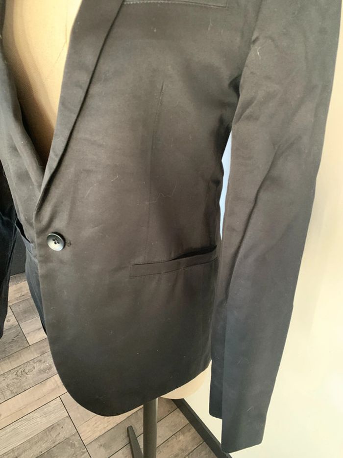 Veste tailleur jamais mise - photo numéro 3