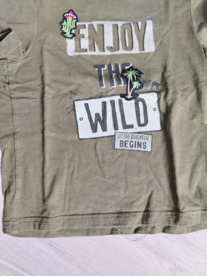 T shirt.6 ans - photo numéro 3