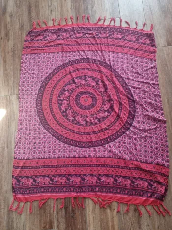 Paréo rose motif Inde éléphants