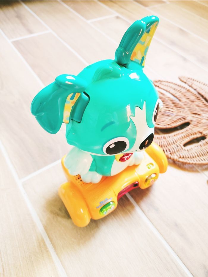 🐶 Jouet d'éveil-Chien Titou mon Toutou overboard électronique sons et lumières- marque Vtech - photo numéro 2