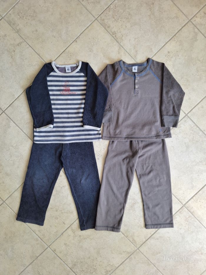 2 pyjamas chauds Petit Bateau 4 ans