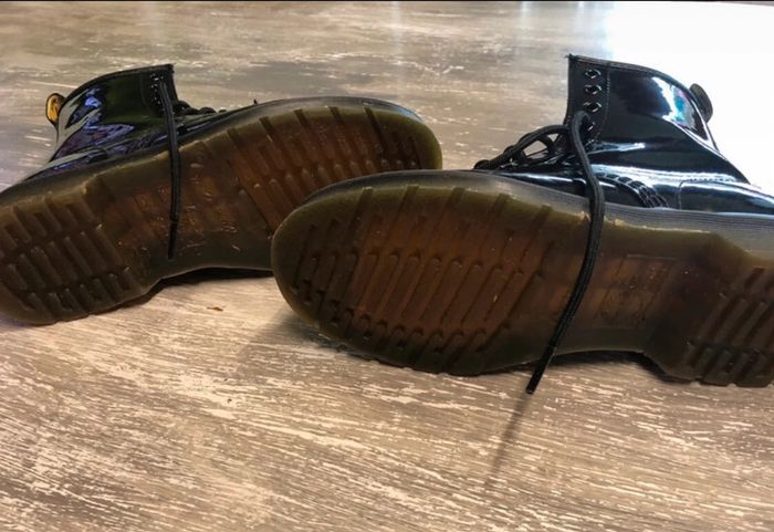 Dr. Martens noire en 36 - photo numéro 5