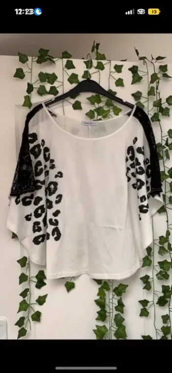 T shirt manches chauves souris