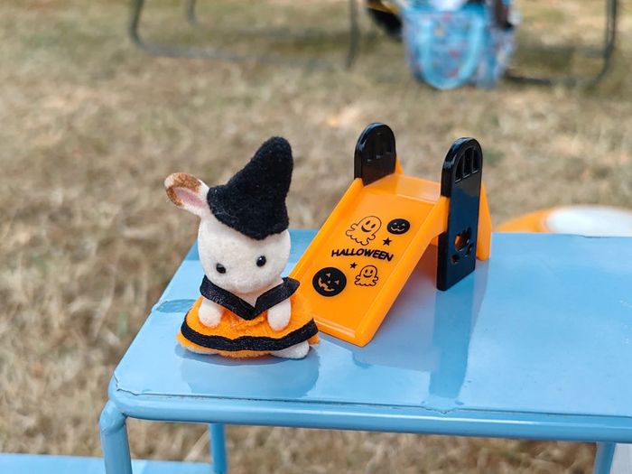 Sylvanian halloween - lapin avec son toboggan - photo numéro 2