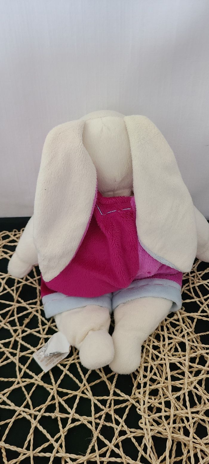 Doudou lapin blanc salopette rose bleu fleur BABY NAT - photo numéro 3