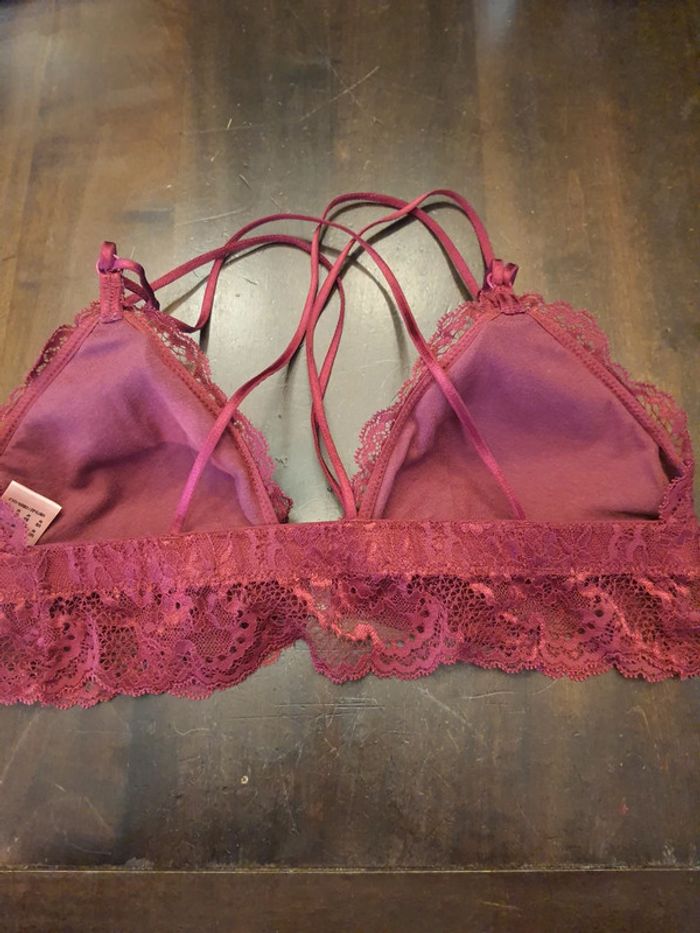 Soutiens-gorge bordeaux Hunkemöller fr M - photo numéro 15