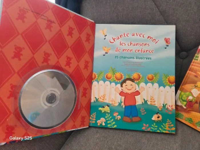 Livre 25 chansons illustrées - photo numéro 3