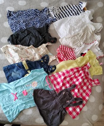 Lot de vêtements bébé fille