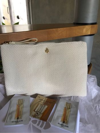 Guerlain trousse Abeille Royale