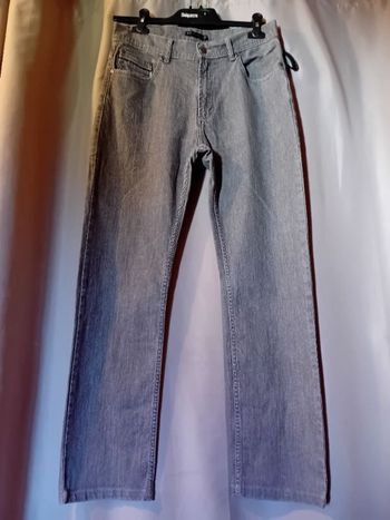 Jean gris