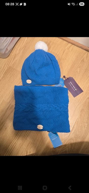 Ensemble bonnet echarpe