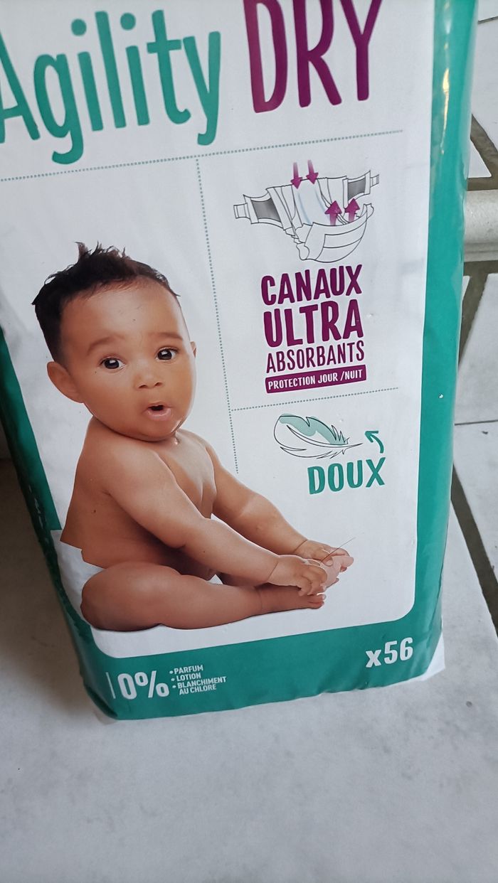 Paquet de couches bébé 7/18 kg - photo numéro 4