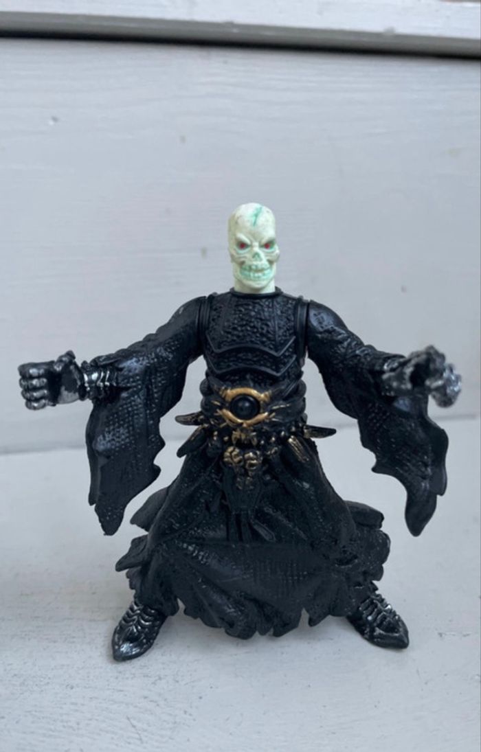 Figurine squelette chap Mei