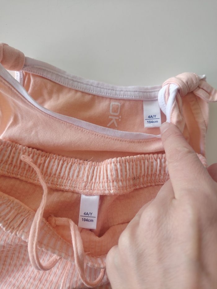 Lot de 2 pyjamas d'été en taille 4 ans de la marque okaidi - photo numéro 4