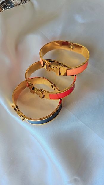 Très joli bracelet jonc