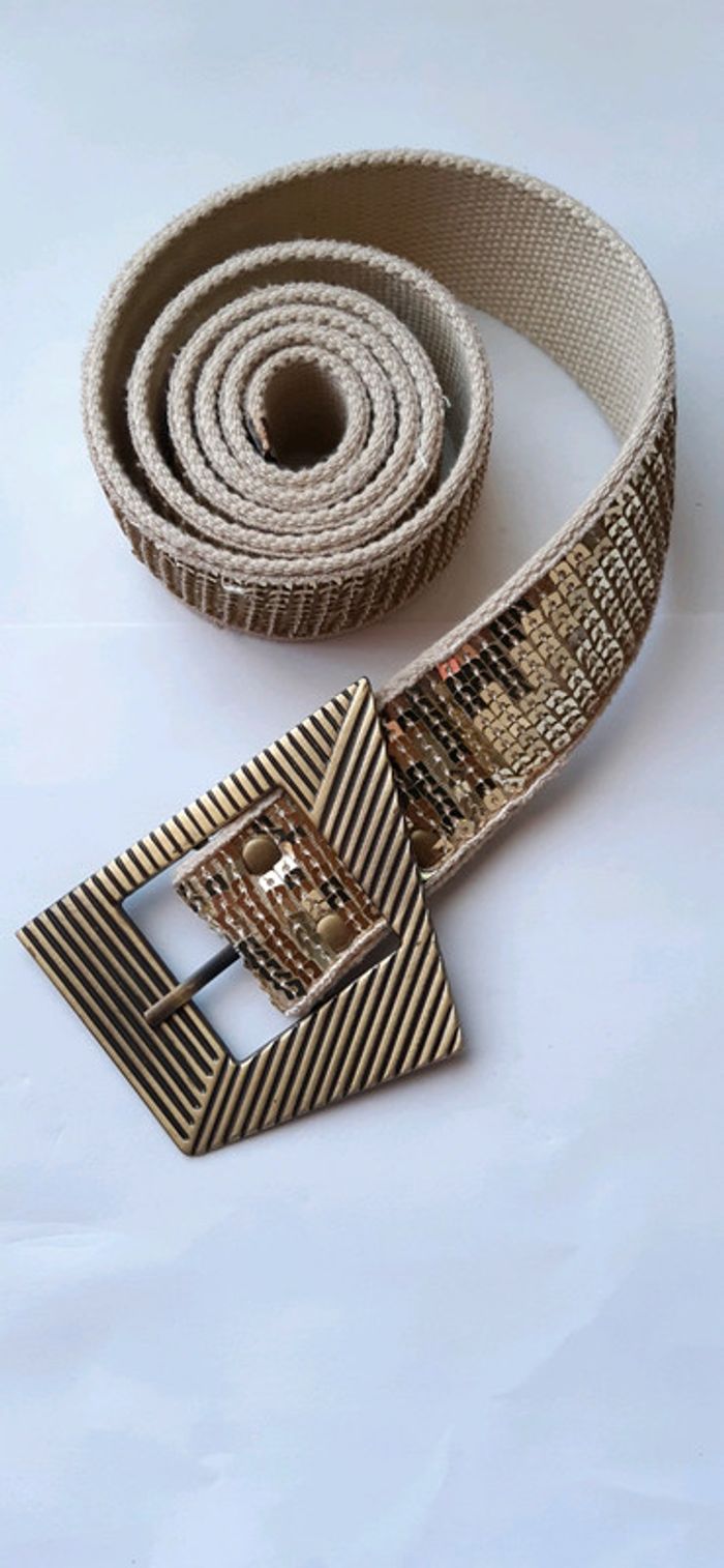 Ceinture dorée