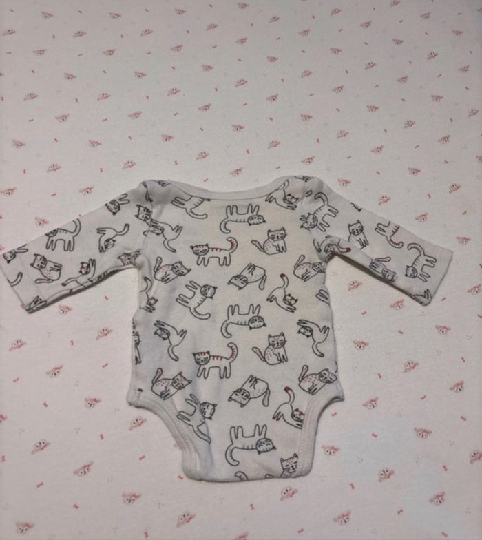 Lot pyjama et bodie - photo numéro 4