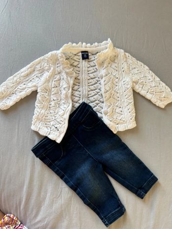 Esemble gilet en mail et jean fille 3 mois