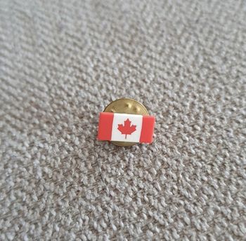 Pin's drapeau du Canada