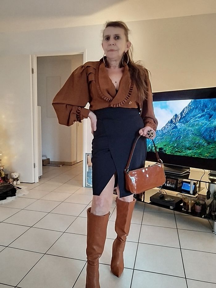 Jupe Tailleur ZARA vintage fendu - photo numéro 7