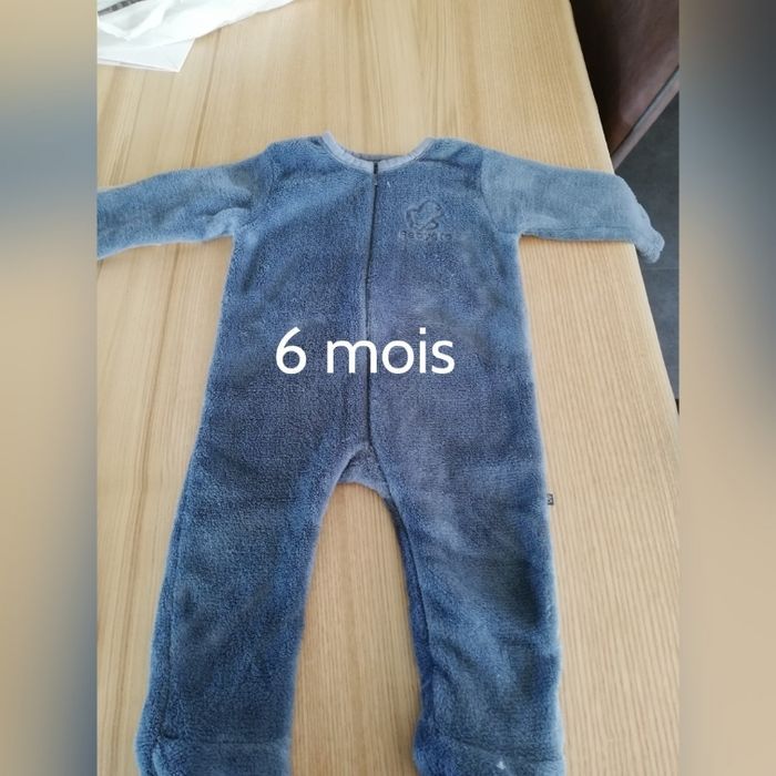 Garçon 1,3 et 6 mois - photo numéro 5