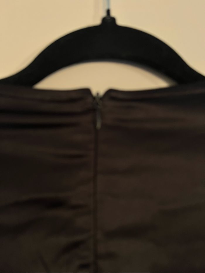 Robe noire satinée - photo numéro 6