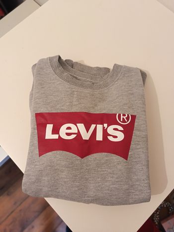 Pull Levi's