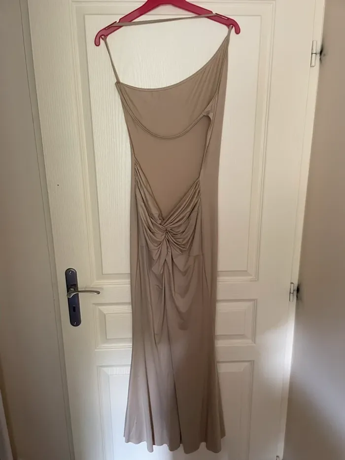 Robe de soirée - photo numéro 2