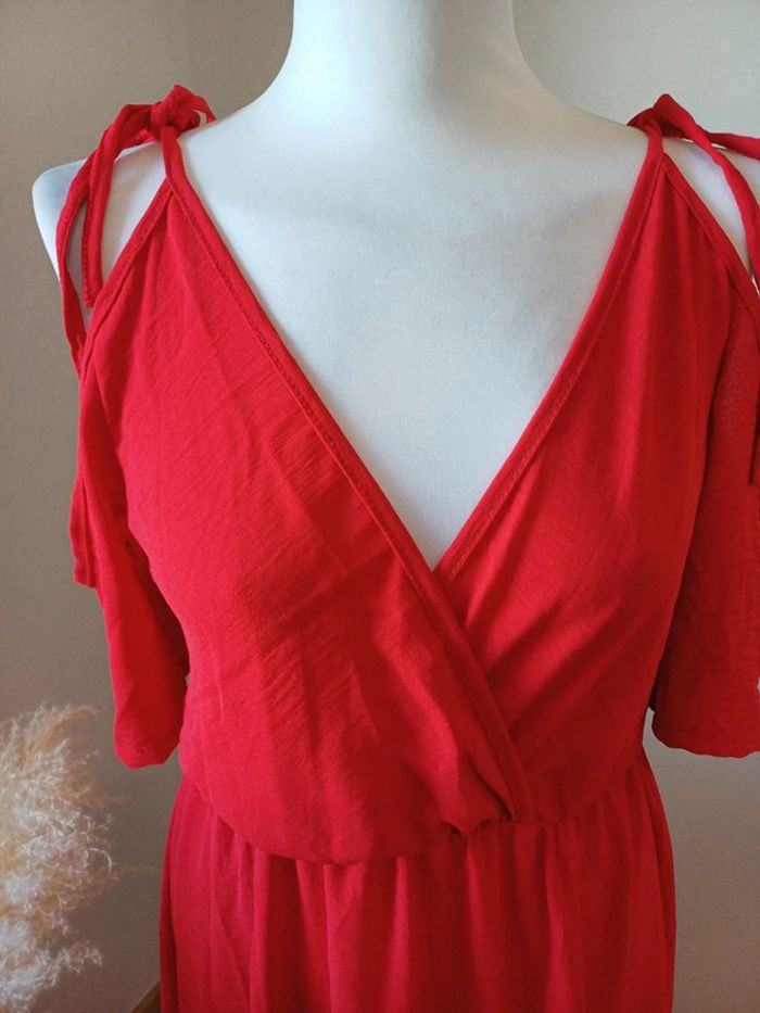 Robe longue rouge fluide à épaules dénudées neuve Estee Brown taille S/M 36/38 - photo numéro 2