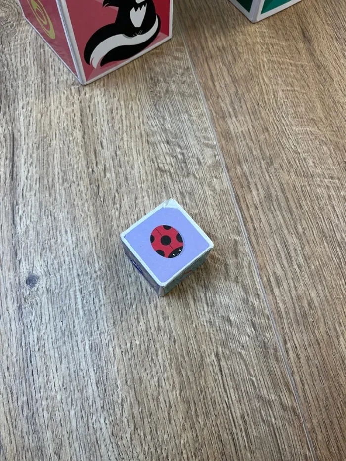 Cube en carton à empiler - photo numéro 2