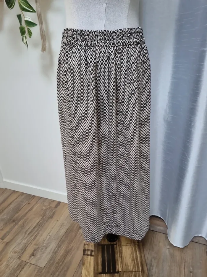Jupe plissée H&M taille 38 - photo numéro 2