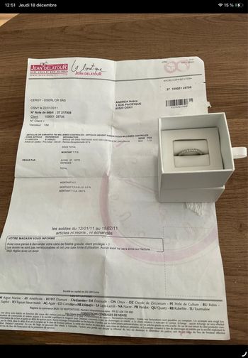 Bague en or avec des diamants zirconium avec facture prix d’achat 340 € 