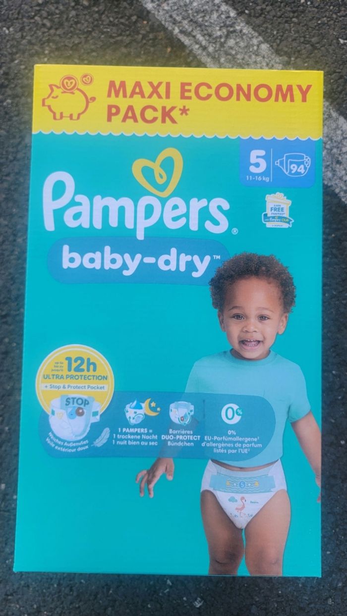 Maxi economy pack pampers baby-dry taille 5