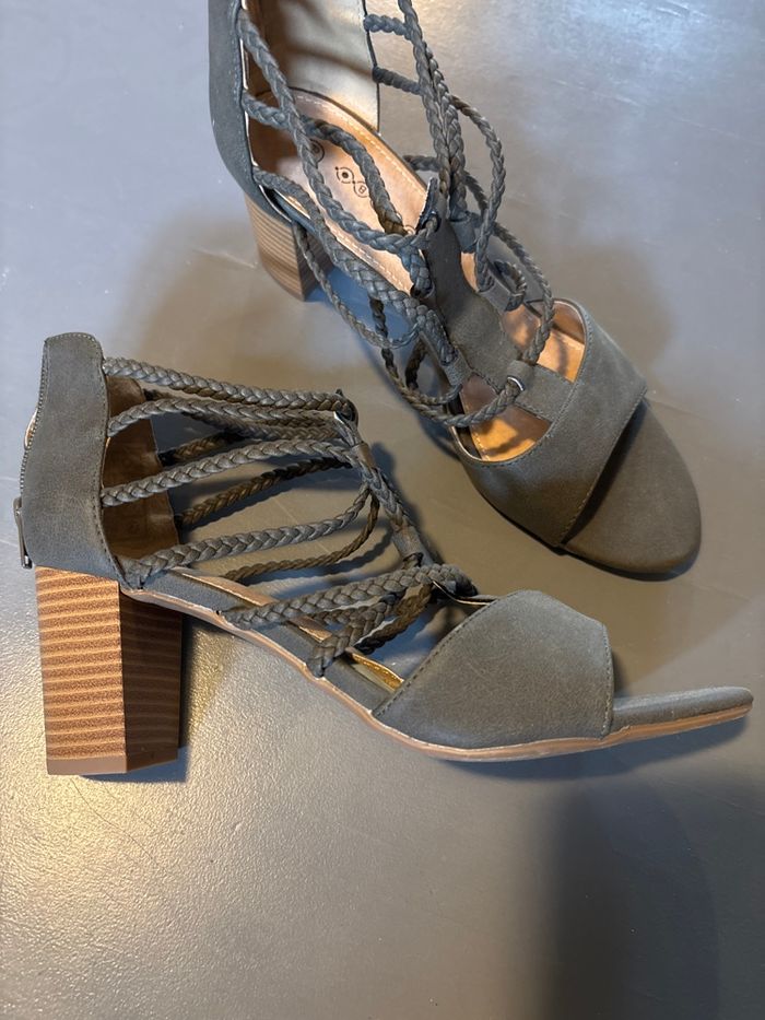 Chaussures à talons - photo numéro 2