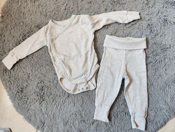 Ensemble bodie manches longues et pantalon