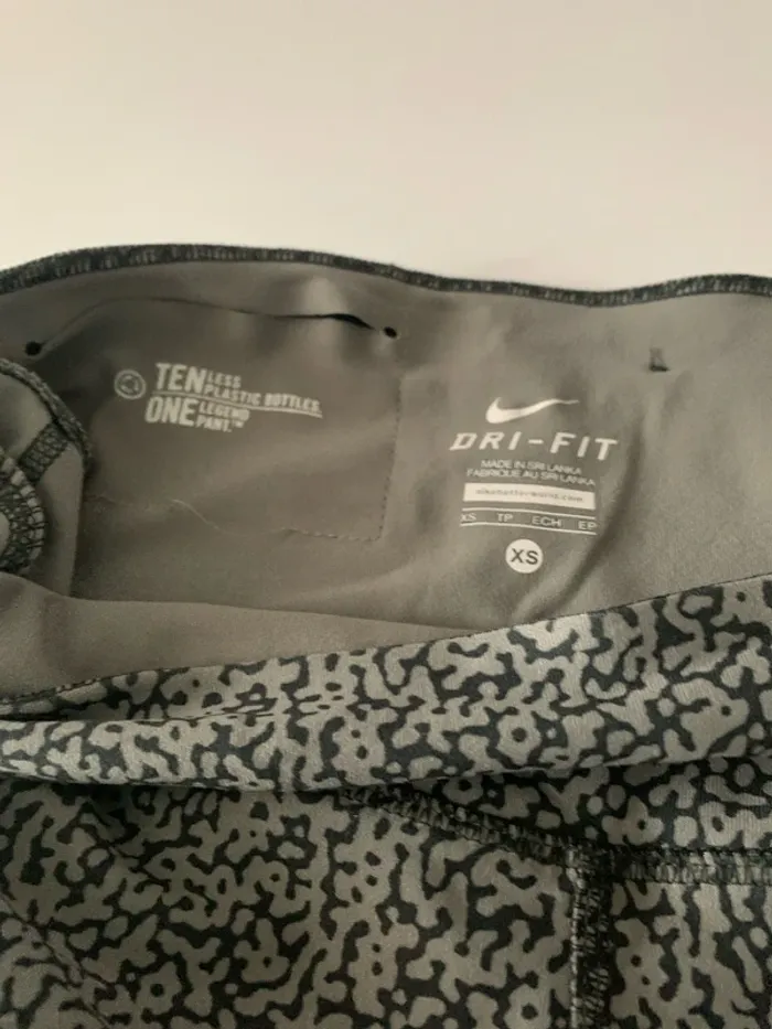 Cycliste nike - photo numéro 3