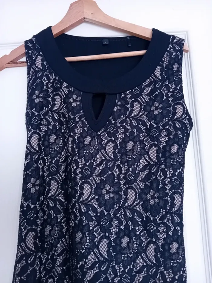 Robe dentelle femme taille 1 - photo numéro 2