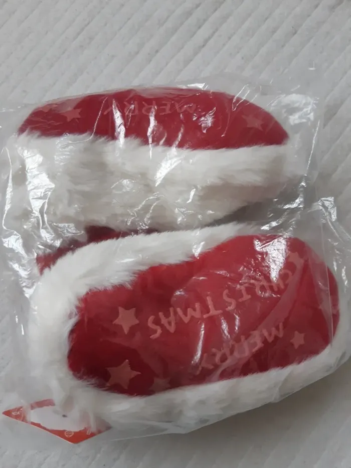 Chaussons Père Noël Lefties 12/24 mois neufs - photo numéro 3