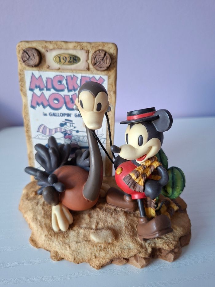 Figurine Disney "The Best of Mickey Mouse " Édition limitée et numérotée.  Import USA. - photo numéro 2