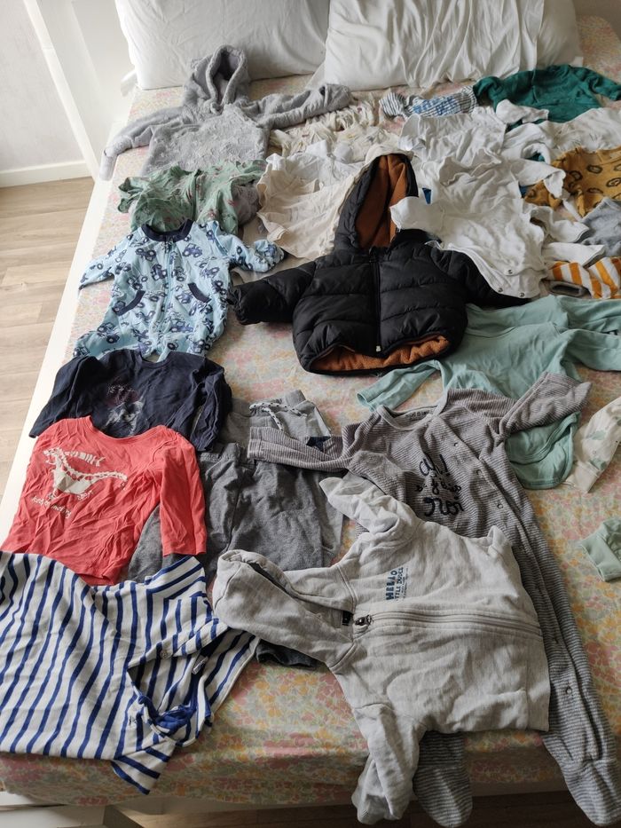 Lots des vêtements garçon 6mois - photo numéro 4