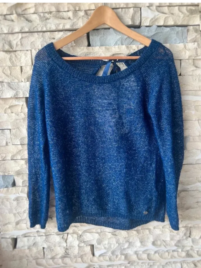 super petit pull  dos nu  super qualtitatif  en laine fin  - teddy smith - taille 1  (S/M) - photo numéro 2